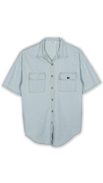 Camicia over jeans