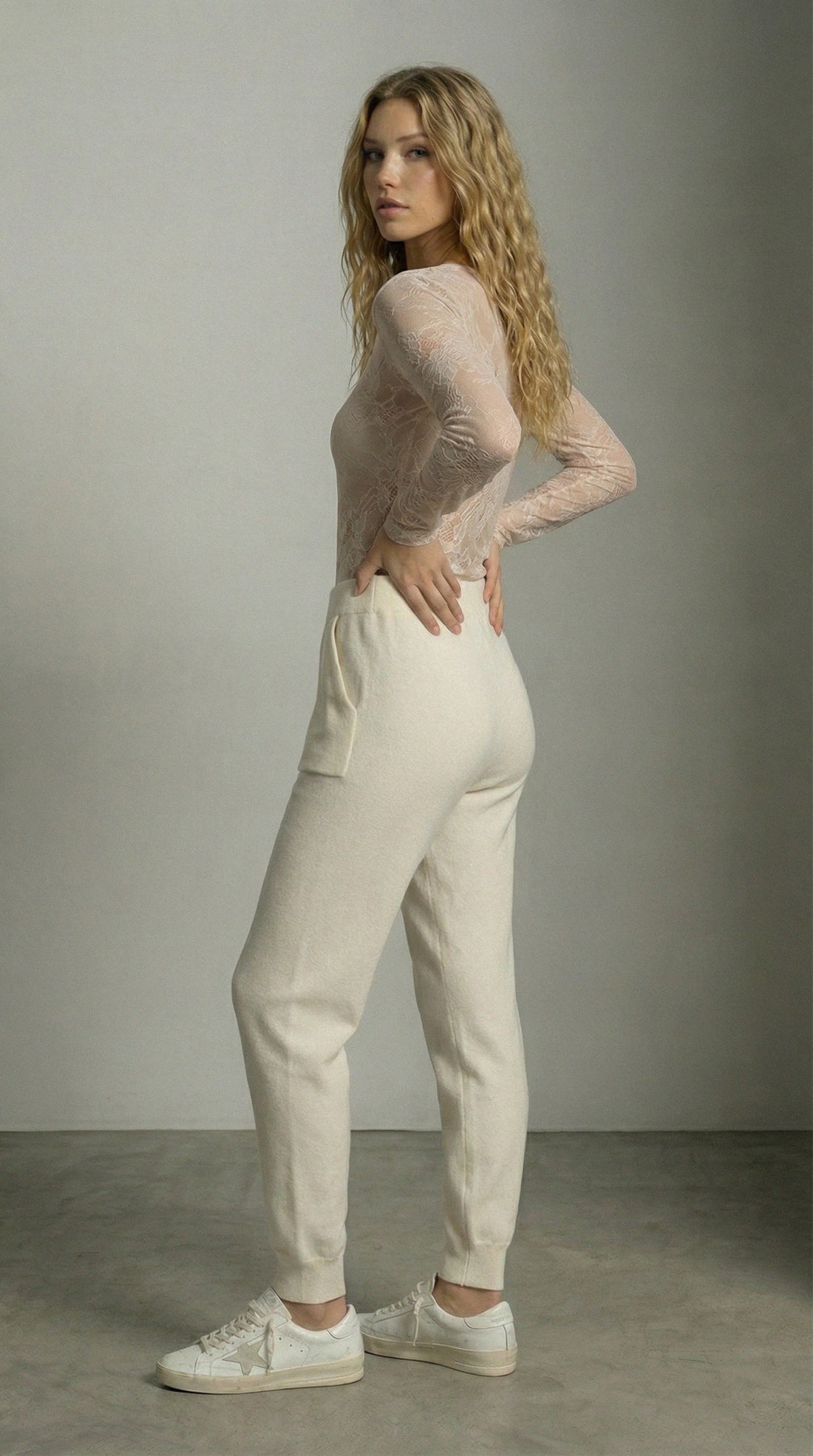 Pantaloni con tasche