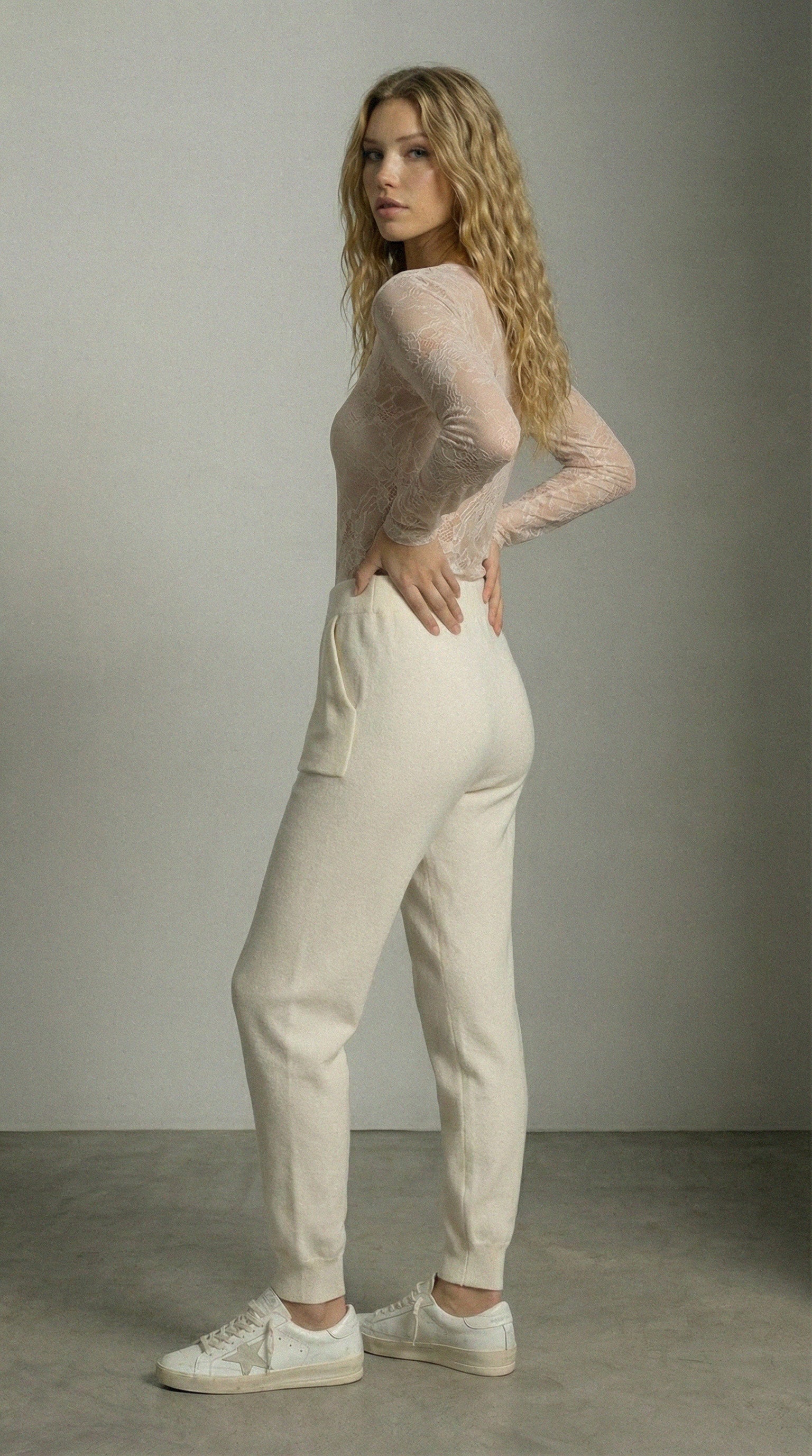 Pantaloni con tasche