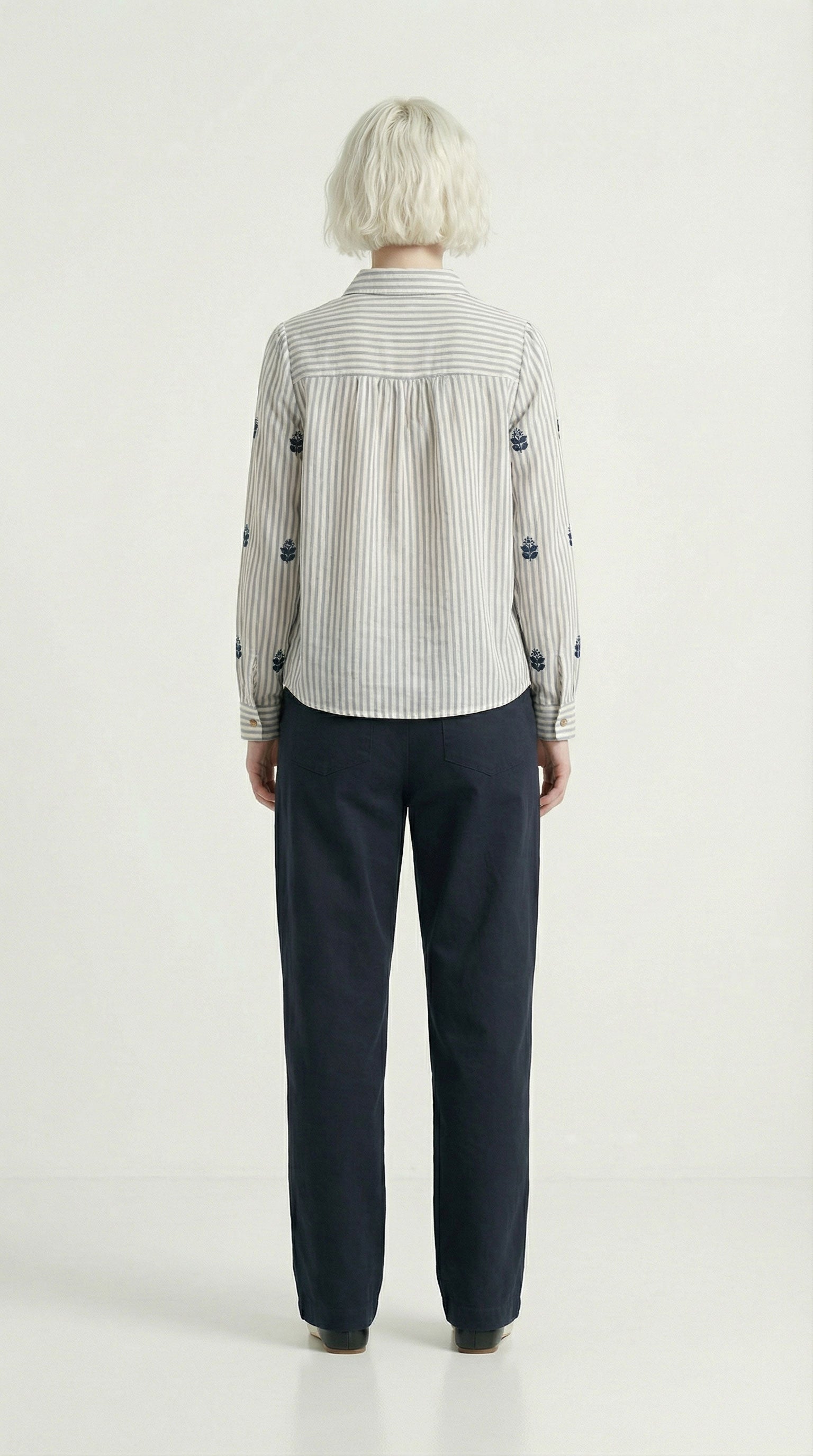 Camicia ricamo fiore